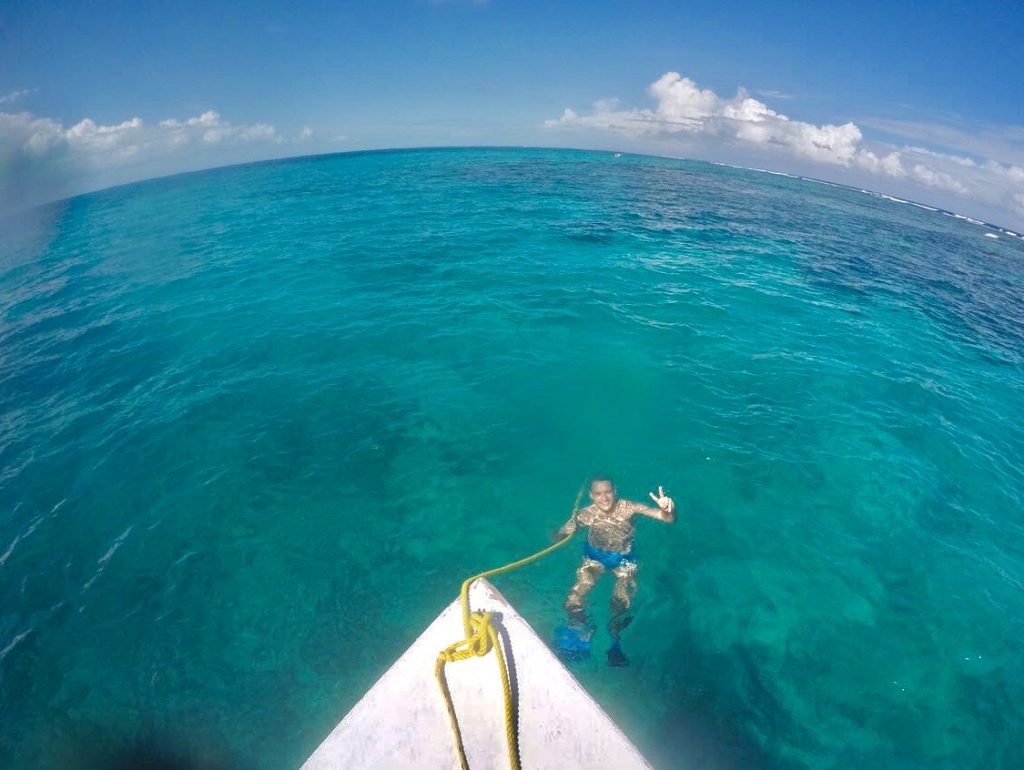 passeio de barco no mar de Belize